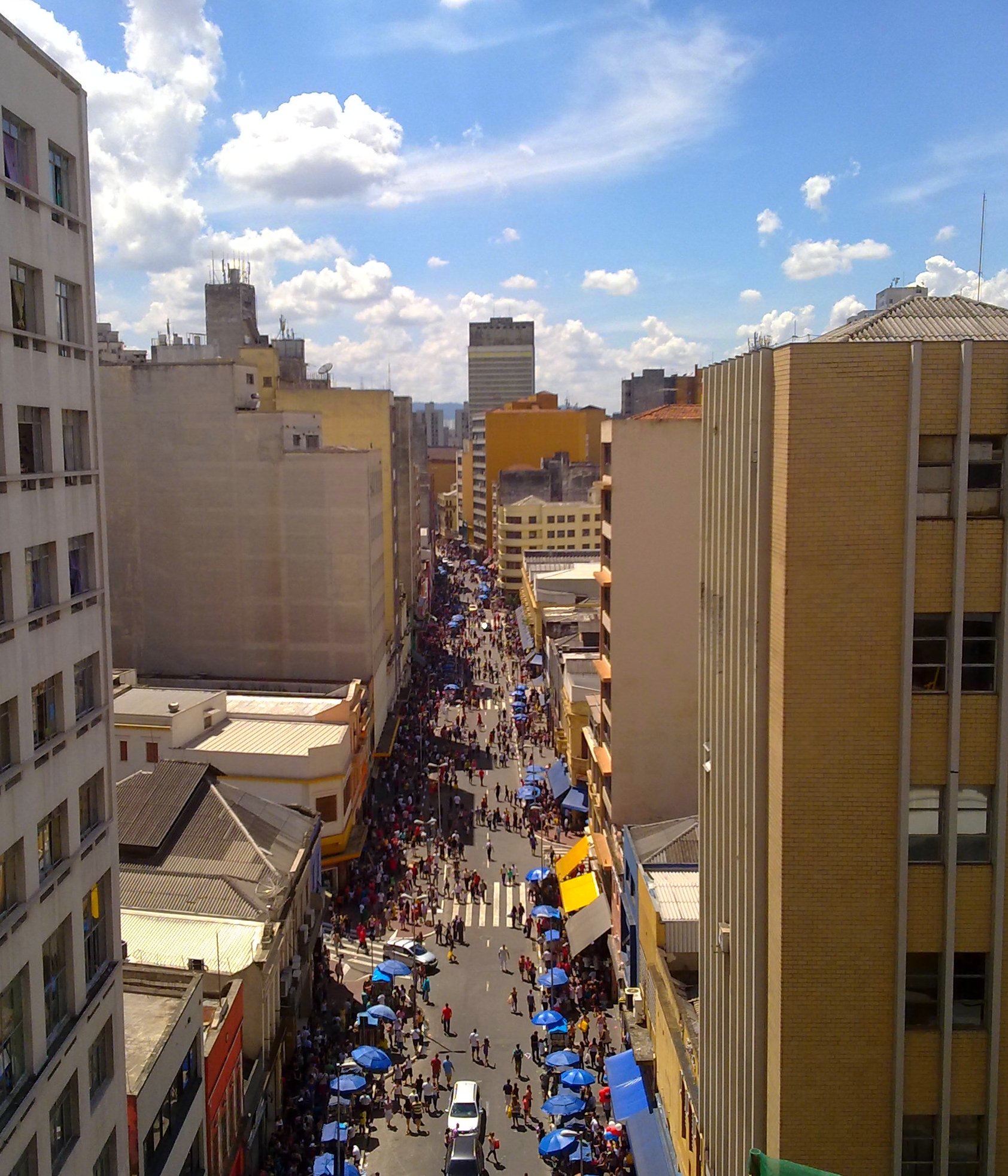 Comércio na região da 25 de Março