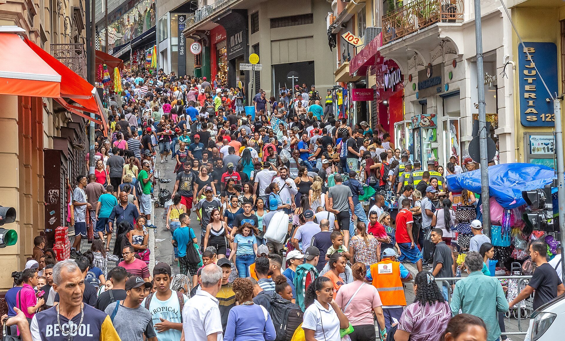 Acesso à 25 de Março pela região da São Bento